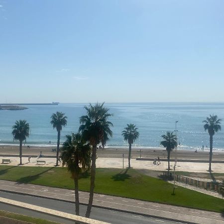 Moderno Y Completo Apartamento Frente Al Mar マラガ エクステリア 写真