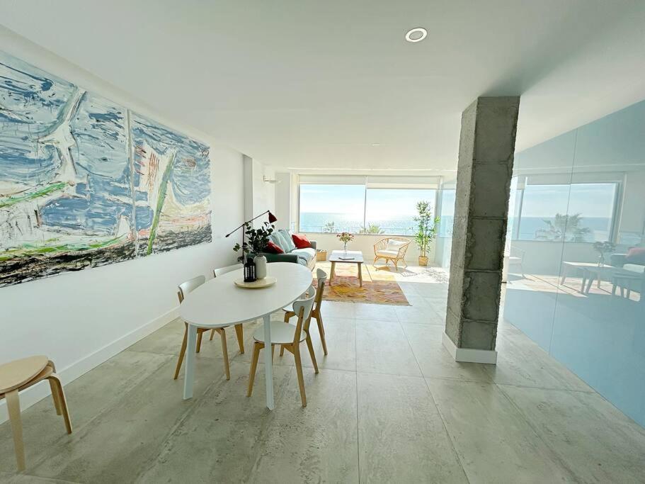 Moderno Y Completo Apartamento Frente Al Mar マラガ エクステリア 写真